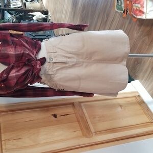 G. H. Bass 100 % Cotton Skirt Size 8 A Line Casual Khaki Buttons and Pockets